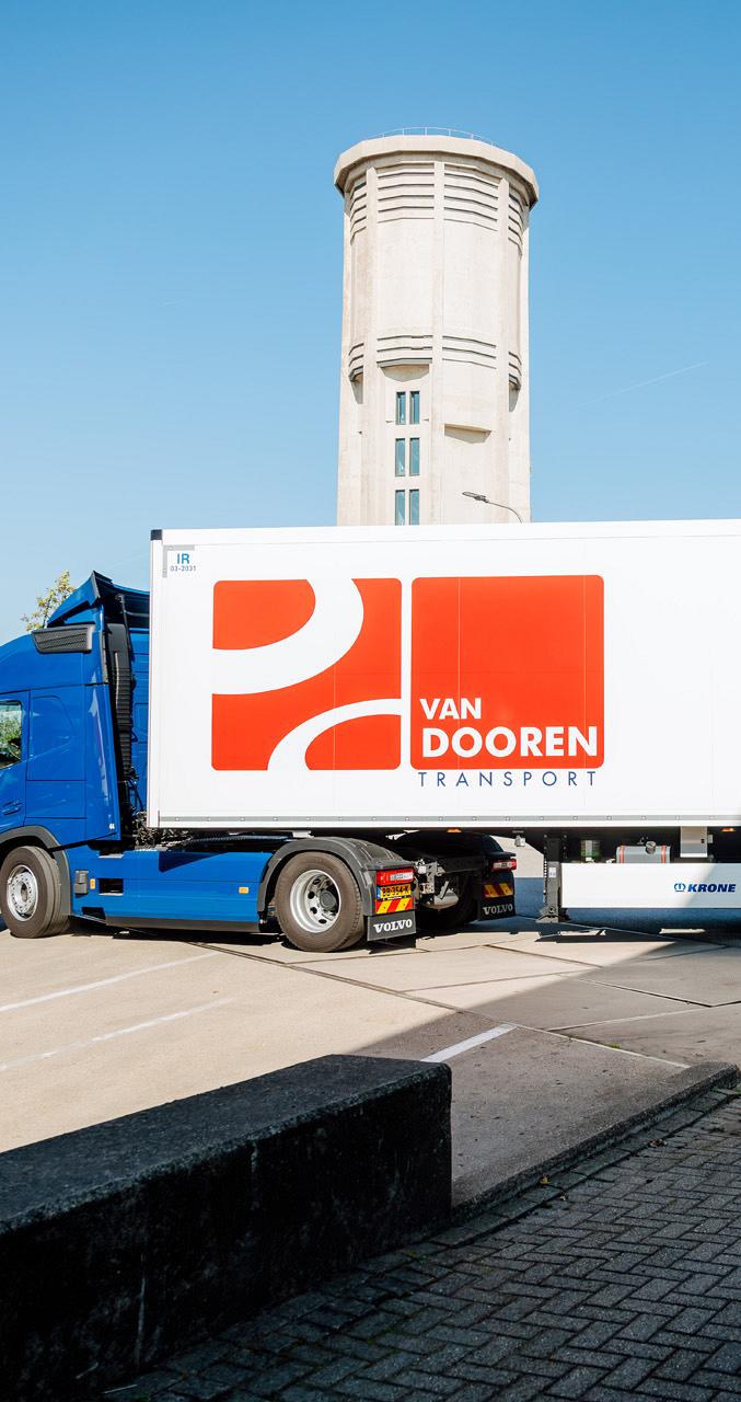 3654 lilian fotografie van dooren transport hillegom fotoshoot 2025 09 19 bewerkt.jpg?1774529671&focus=34.28 74