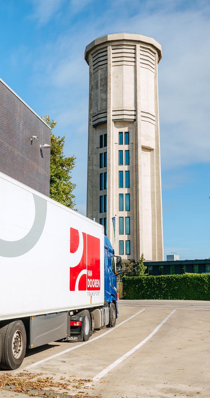 3024 lilian fotografie van dooren transport hillegom fotoshoot 2025 09 19 bewerkt.jpg?1774529721&focus=52.51 69