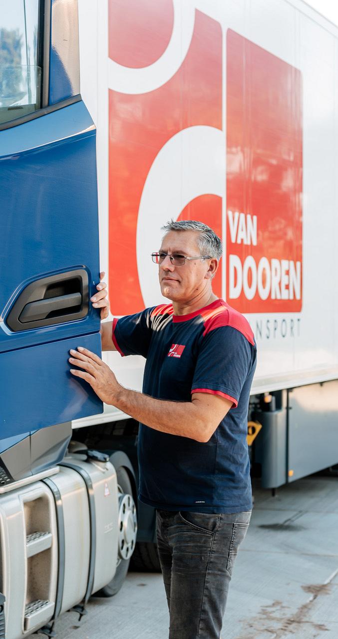 2640 lilian fotografie van dooren logistics lisse fotoshoot 2025 09 19 bewerkt.jpg?1774529729&focus=60.93 46