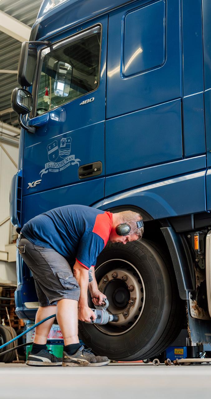 3830 lilian fotografie van dooren transport hillegom fotoshoot 2025 09 19 bewerkt.jpg?1774529722&focus=49.19 77