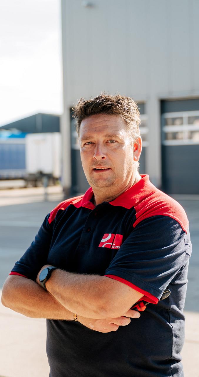 5158 lilian fotografie van dooren transport hillegom fotoshoot 2025 09 19 bewerkt.jpg?1774529654&focus=56.10 44