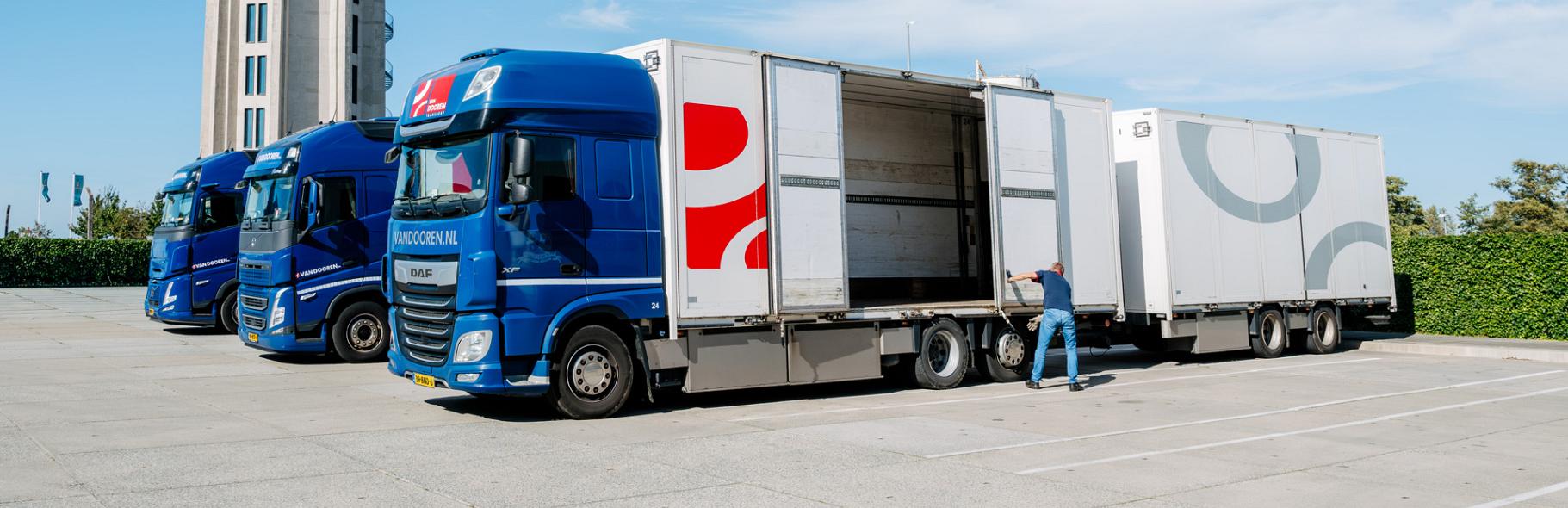 4574 lilian fotografie van dooren transport hillegom fotoshoot 2025 09 19 bewerkt.jpg?1774529691&focus=56.18 68