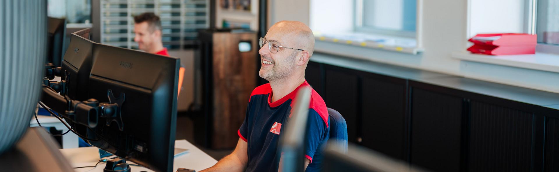 3382 lilian fotografie van dooren transport hillegom fotoshoot 2025 09 19 bewerkt.jpg?1774529683&focus=48.92 56