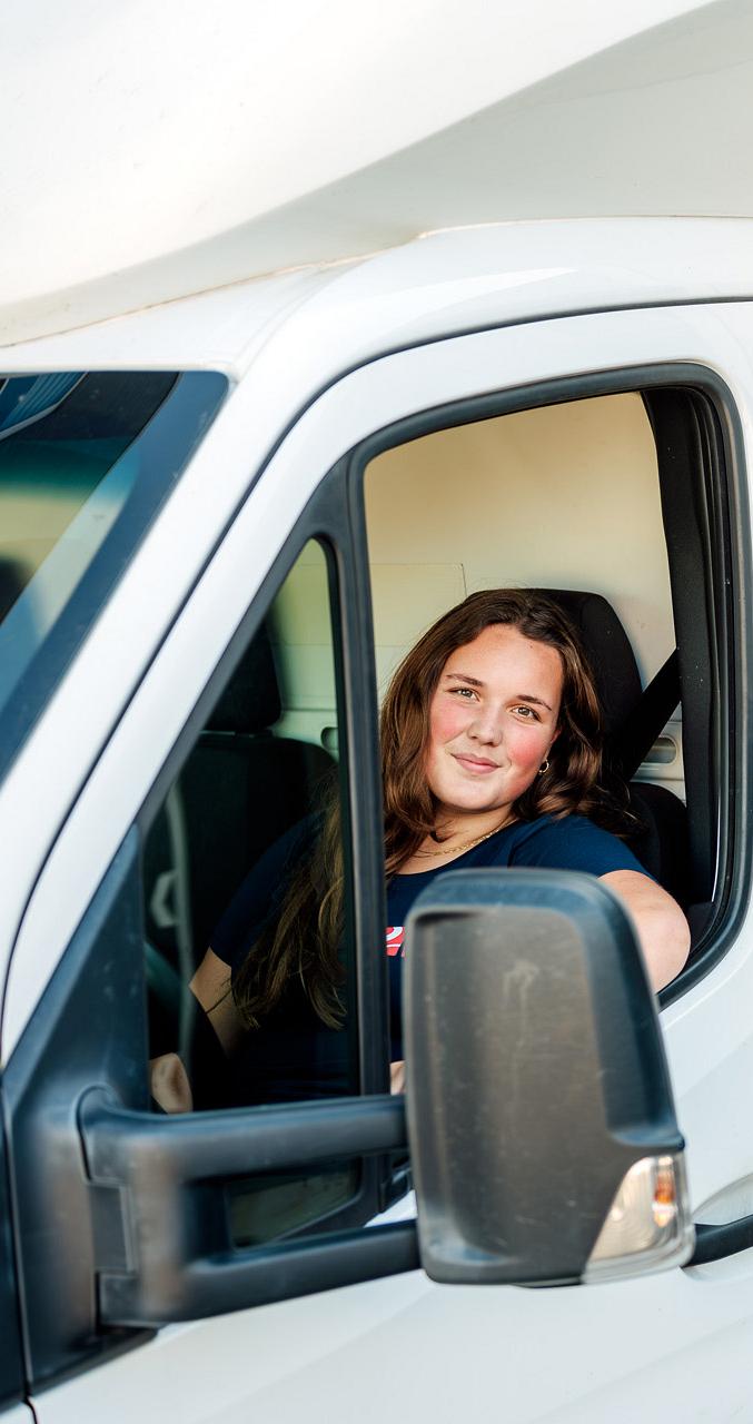 4168 lilian fotografie van dooren transport hillegom fotoshoot 2025 09 19 bewerkt.jpg?1774529759&focus=22.26 84