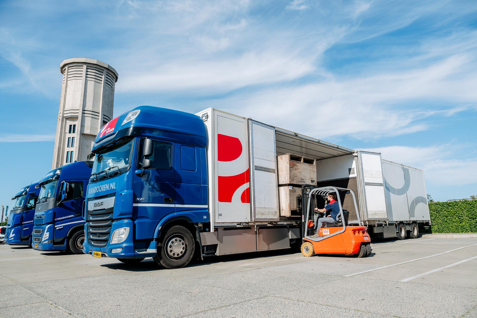 4621 lilian fotografie van dooren transport hillegom fotoshoot 2025 09 19 bewerkt