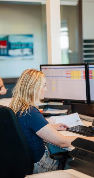 3339 lilian fotografie van dooren transport hillegom fotoshoot 2025 09 19 bewerkt